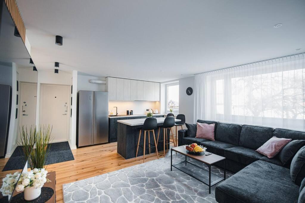 הפסלאו New Luxury 3Br Apartment In Old Town, Free Parking מראה חיצוני תמונה