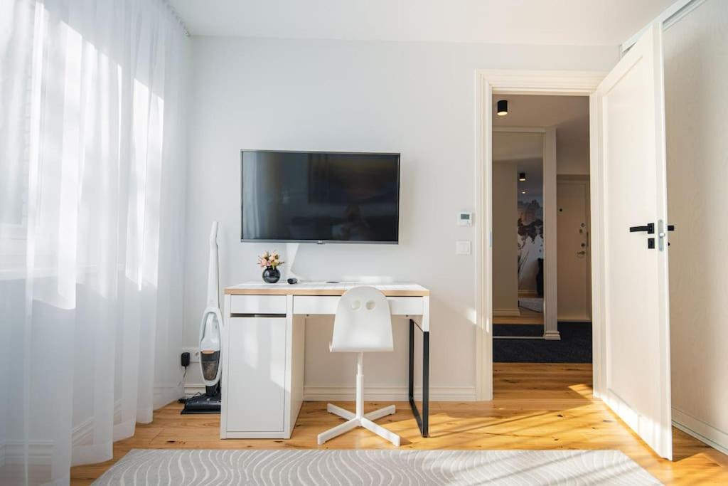 הפסלאו New Luxury 3Br Apartment In Old Town, Free Parking מראה חיצוני תמונה